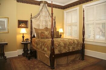 Bed & Breakfast Ballastone Inn