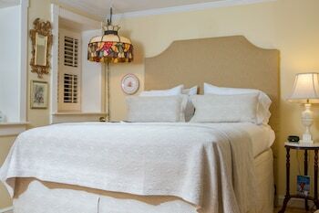 Bed & Breakfast Ballastone Inn