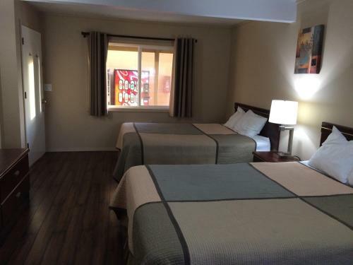 Townhouse Motel