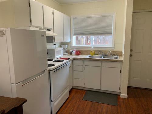 Townhouse Motel