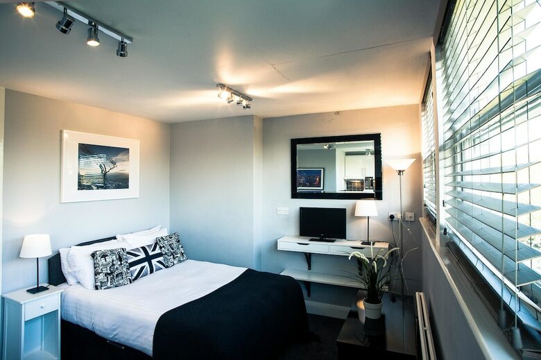 Lamington Apartments, Hammersmith