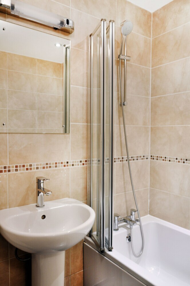 Lamington Apartments, Hammersmith