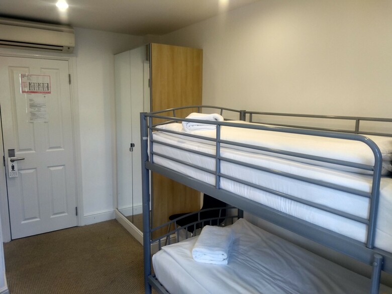 Hostal Nox Hyde Park