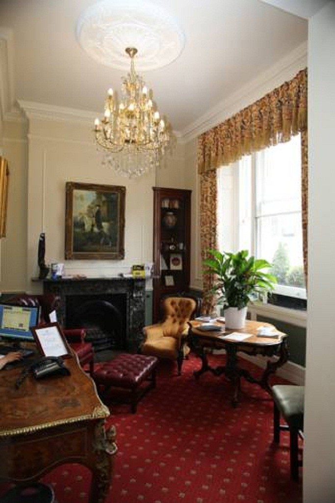 Hostal Lord Milner