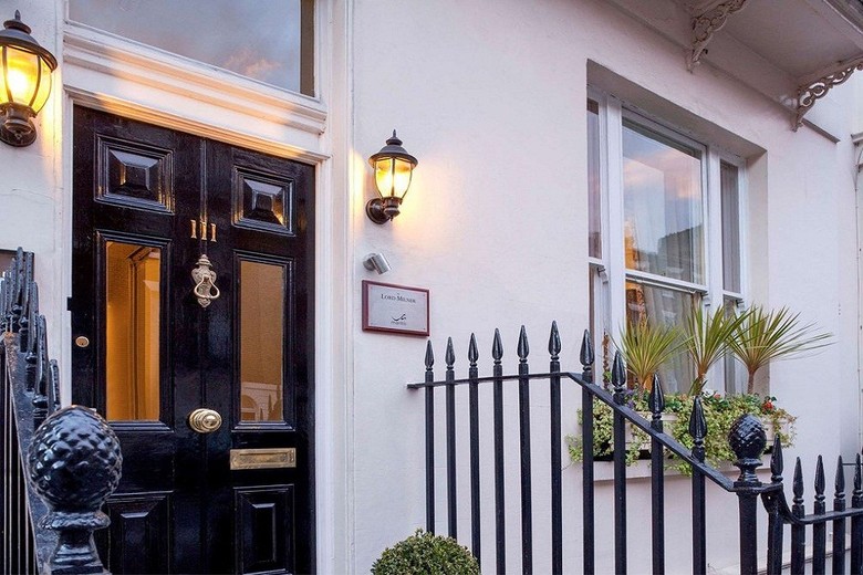 Hostal Lord Milner