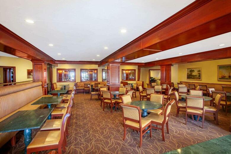 Ayres Hotel & Suites Ontario Airport
