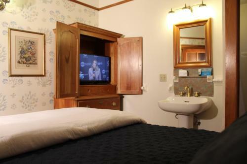 Bed & Breakfast Pacific Grove Inn