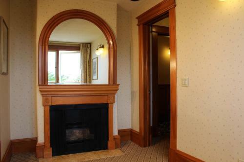 Bed & Breakfast Pacific Grove Inn