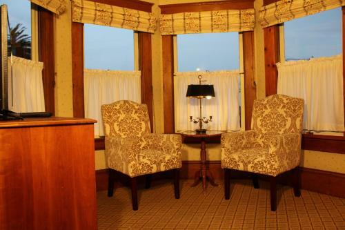 Bed & Breakfast Pacific Grove Inn