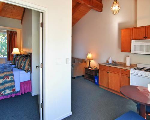 Hotel Bide-a-wee Inn And Cottages