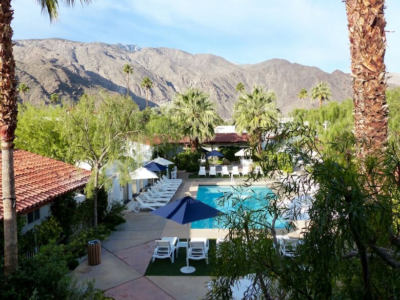 Hotel Alcazar Palm Springs