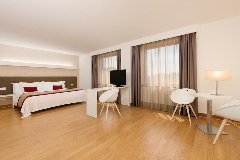 Hotel Coimbra Aeminium, Affiliated By Meli�