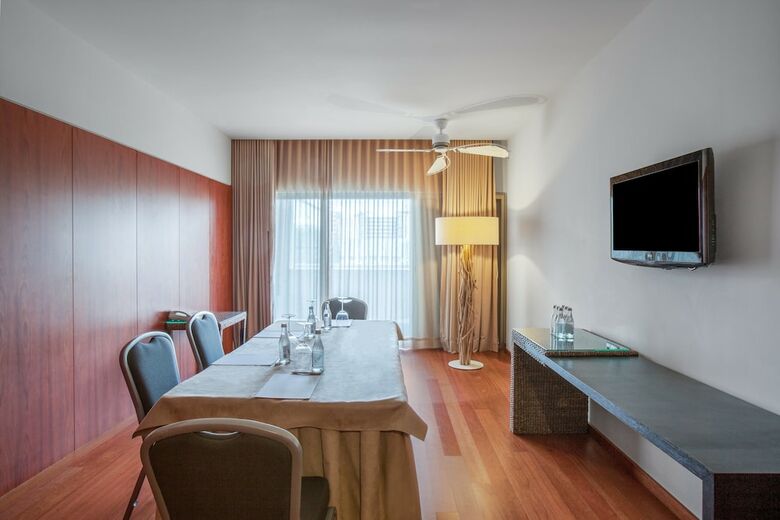 Vilamoura Beach Hotel