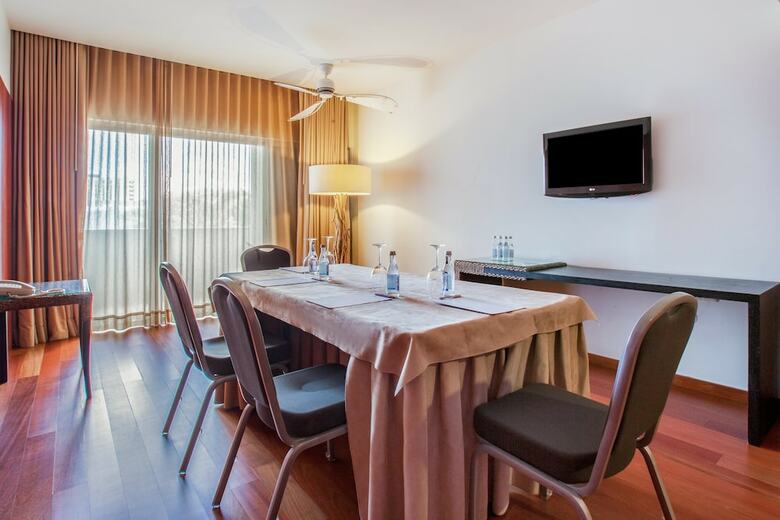 Vilamoura Beach Hotel