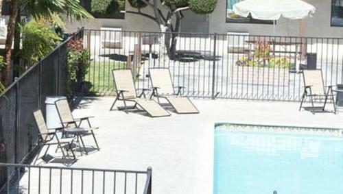 Ez 8 Motel Palmdale