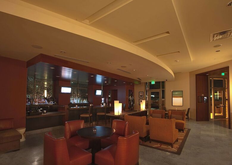 Hotel Embassy Suites Palmdale