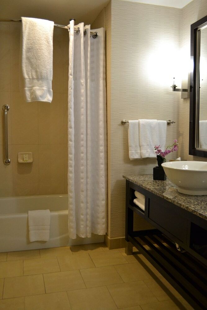 Hotel Embassy Suites Palmdale