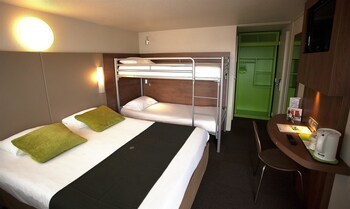 Hotel Campanile Evry Est - Saint Germain Les Corbeil