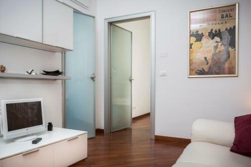 Amerigo Vespucci Halldis Apartments