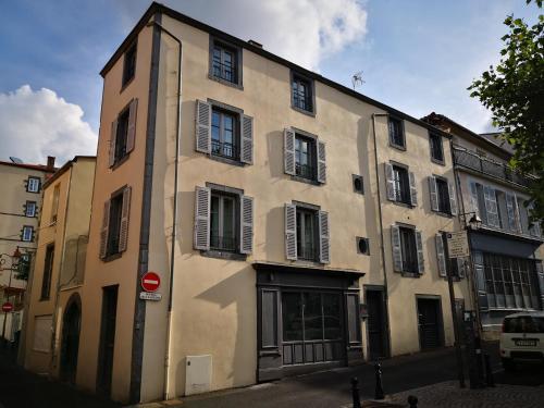 Hostal 5 Chambres En Ville