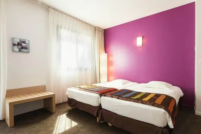 Esatitude Hotel