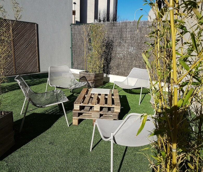 Esatitude Hotel