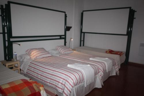 Layos Hostel - Camp