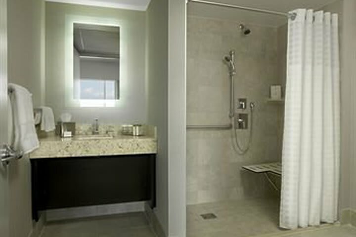 Doubletree By Hilton Hotel Cedar Rapids Convention Complex