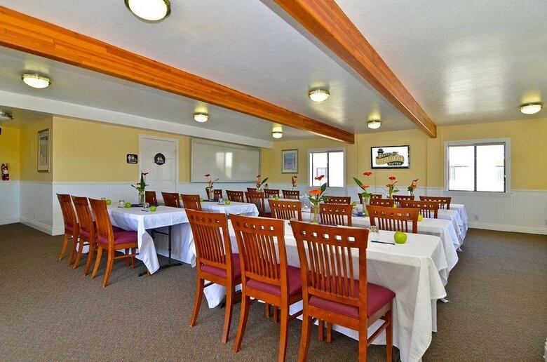 Hotel Pismo Lighthouse Suites