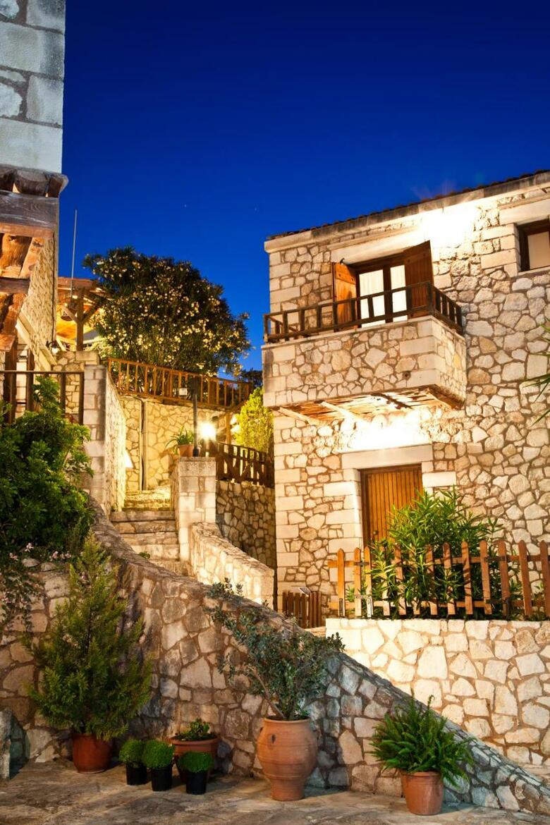 Tsivaras Villas