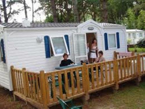 Camping Le Chateau Du Petit Bois