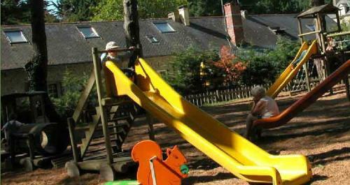 Camping Le Chateau Du Petit Bois