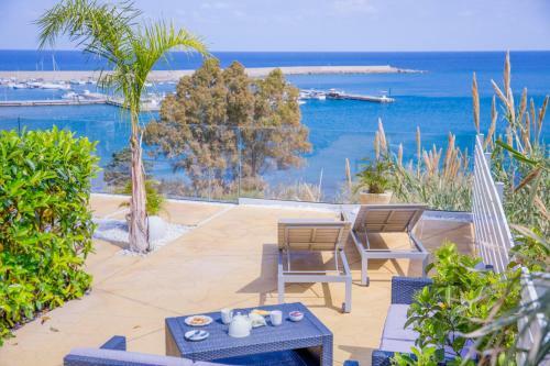 Bed & Breakfast A Tonnara