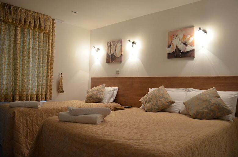 Gatwick Cambridge Hotel