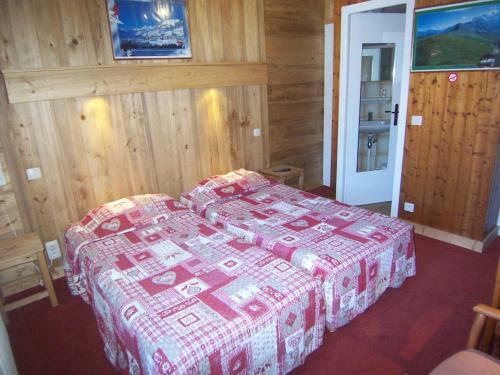 Hotel H�tel Les Bernards