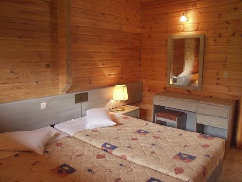 Sandy's Studios Apartments & Log-villas