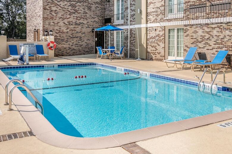 Hotel Oglethorpe Inn & Suites