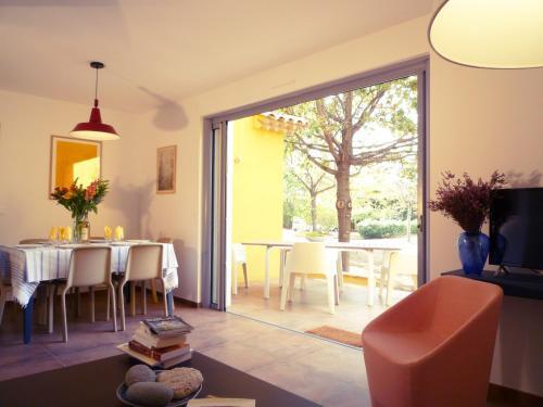 R�sidence Agathos (un Jardin Sur La Plage)