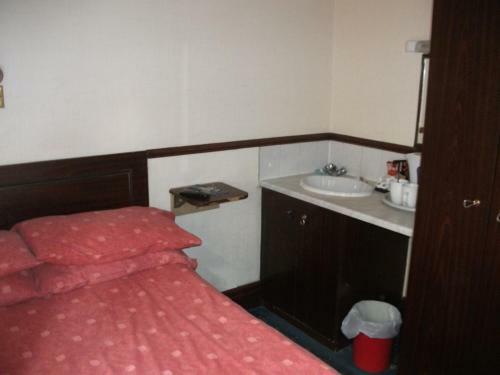 Hostal Trentham Hotel