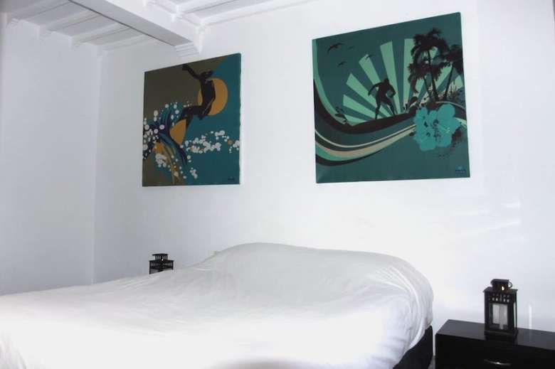 Tweets Hotel