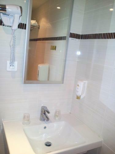 Hotel H�tel Du Port Rhu