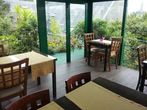 Hotel H�tel Du Port Rhu