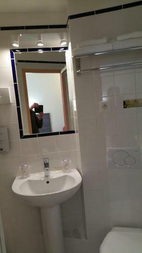 Hotel H�tel Du Port Rhu