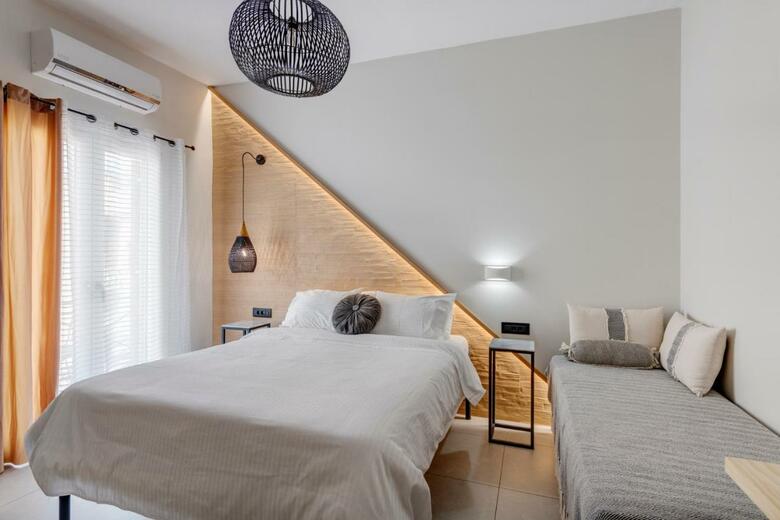 Hostal Aiolia Studios