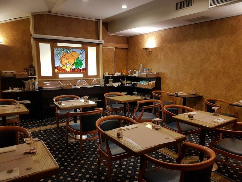 Hotel Mentana