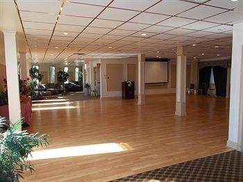 Madison Suites Hotel