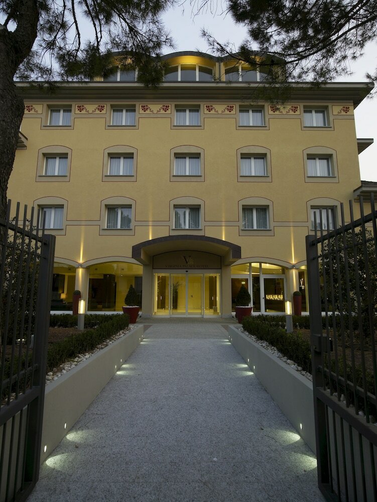 Virginia Palace Hotel