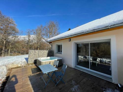 Bed & Breakfast "la Combe Fleurie" Appartements & Chambres