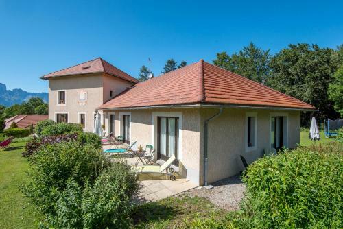 Bed & Breakfast "la Combe Fleurie" Appartements & Chambres