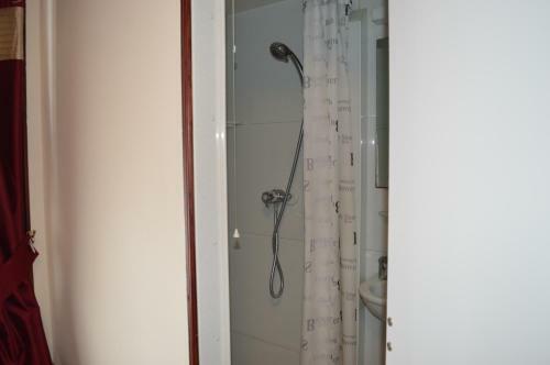 Hostal Globe Hotel